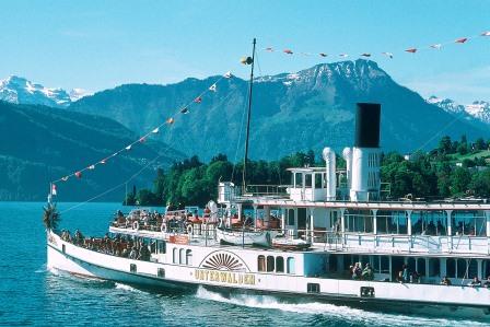 スイス湖船イメージ